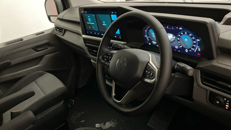 Volkswagen Transporter T32 Lwb Electric 160kW 65kWh Commerce Pro Kombi Van Auto